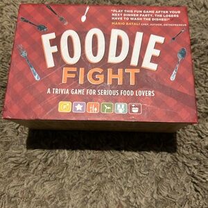 Chronicle Books Foodie Fight Trivia Game - Red and White